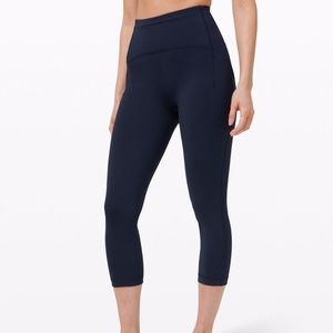 *NWT* Lululemon Swift Speed HR CROP 21" NAVY- Size 4